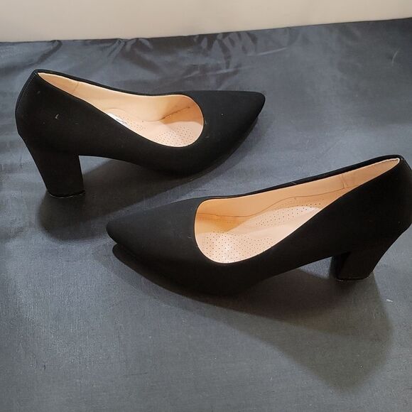FOREVER BLOCK HEEL POINTED TOE SLIP-ON PUMP - Picture 9 of 14